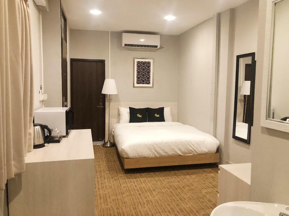 Gn Luxury Hostel Bangkok Ngoại thất bức ảnh